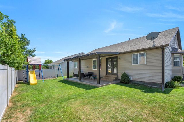 4613 E BRIDLEWAY RD, Eagle Mountain, UT 84005
