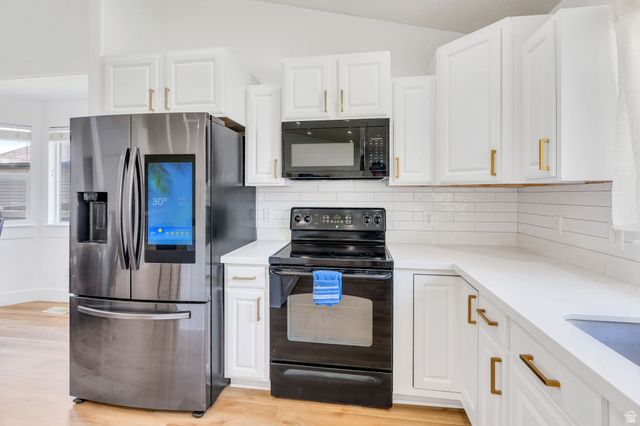 4613 E BRIDLEWAY RD, Eagle Mountain, UT 84005