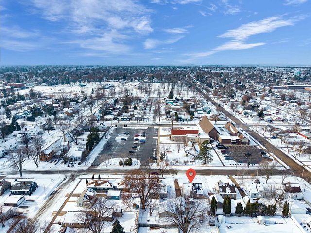 1910 N LAWE STREET, Appleton, WI 54911