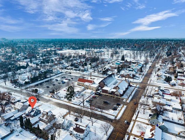 1910 N LAWE STREET, Appleton, WI 54911