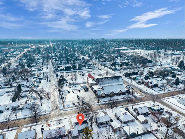 1910 N LAWE STREET, Appleton, WI 54911