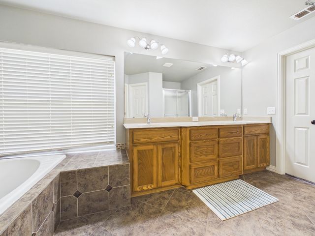5012 L B DRIVE, Wichita Falls, TX 76310