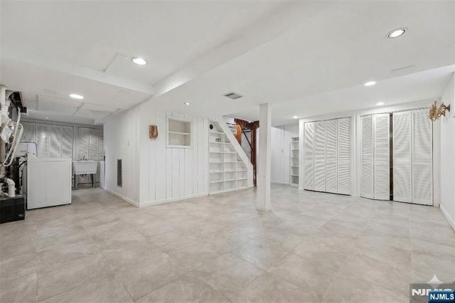 52 Knickerbocker Road, Demarest, NJ 07627