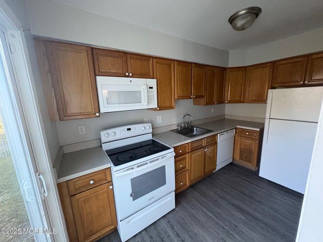 3 Lexington Boulevard, Barnegat, NJ 08005