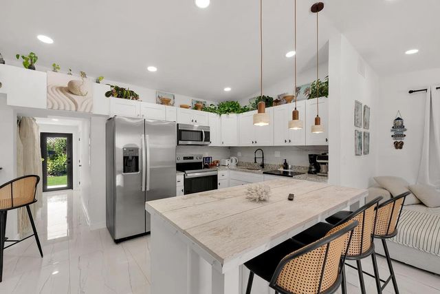 1433 NE 53RD Court, Pompano Beach, FL 33064