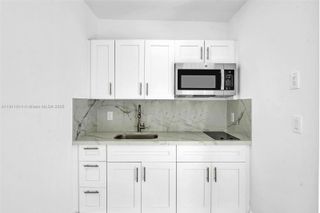 1623 NW 16th Ter 3, Miami, FL 33125