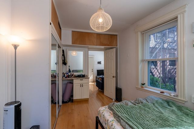 68 Phillips St 6, Boston, MA 02114