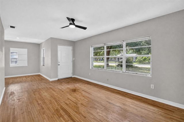 307 STEEDLY AVENUE, Lake Wales, FL 33853