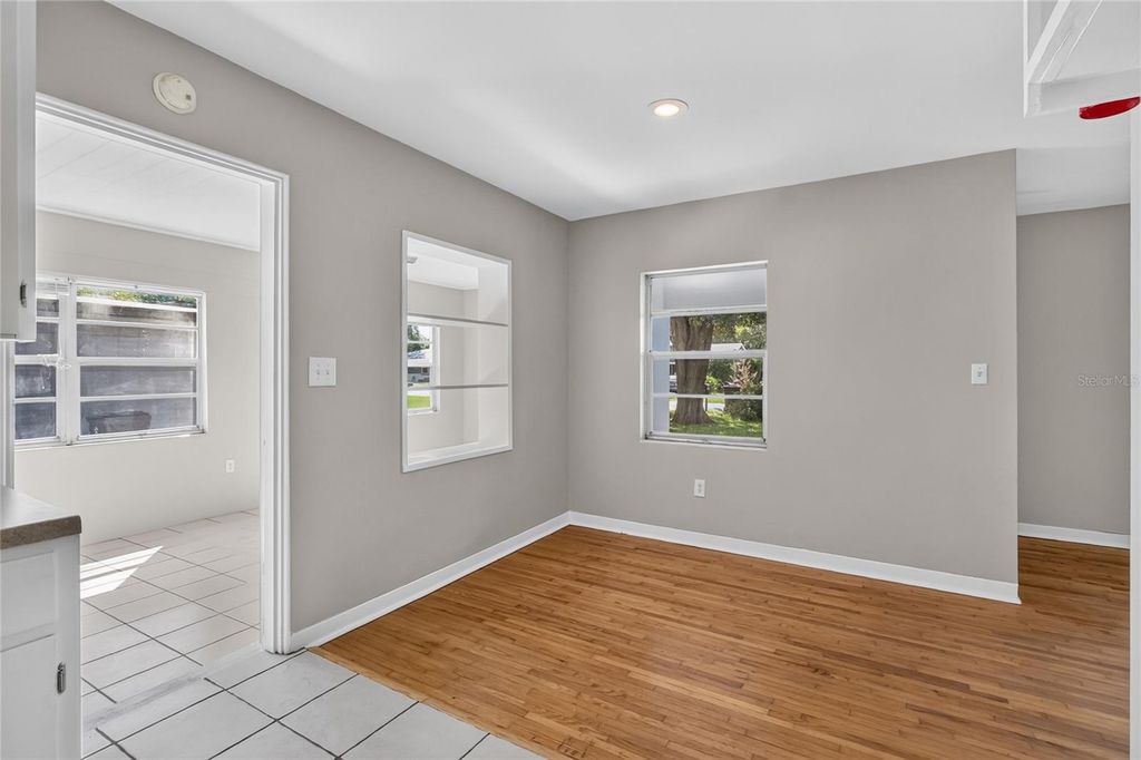 Image 14 of property listing at 307 STEEDLY AVENUE, Lake Wales, FL 33853