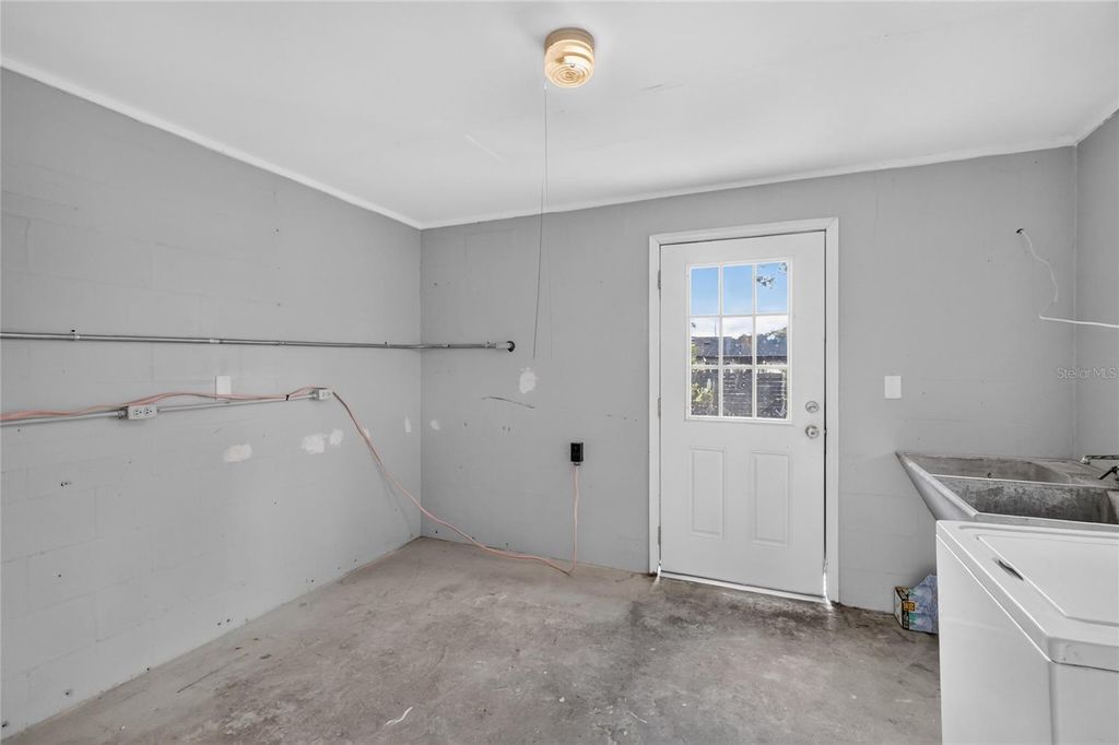 Image 44 of property listing at 307 STEEDLY AVENUE, Lake Wales, FL 33853