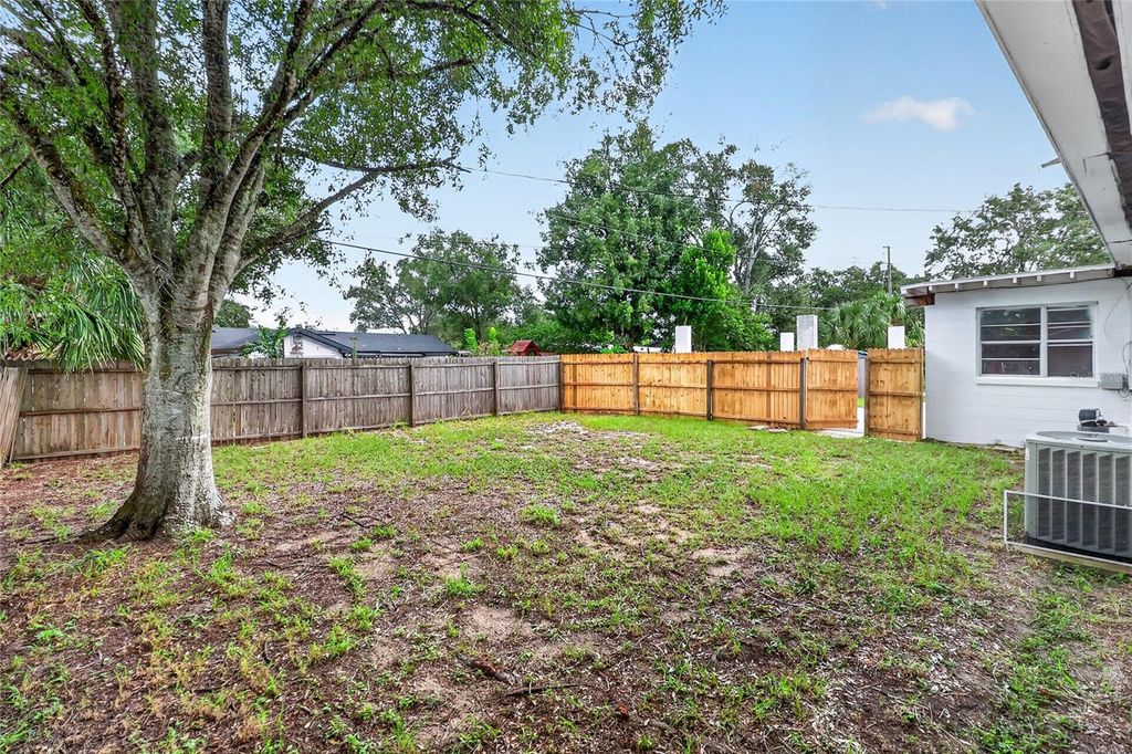 Image 53 of property listing at 307 STEEDLY AVENUE, Lake Wales, FL 33853
