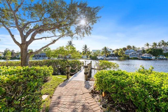 18499 SE Palm Island Lane, Jupiter, FL 33458