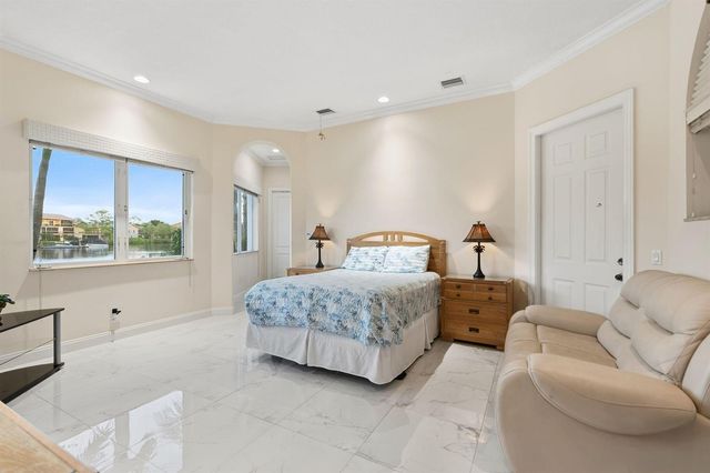 18499 SE Palm Island Lane, Jupiter, FL 33458