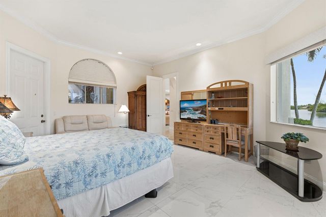 18499 SE Palm Island Lane, Jupiter, FL 33458