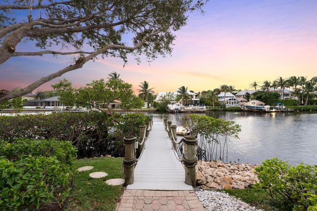 18499 SE Palm Island Lane, Jupiter, FL 33458