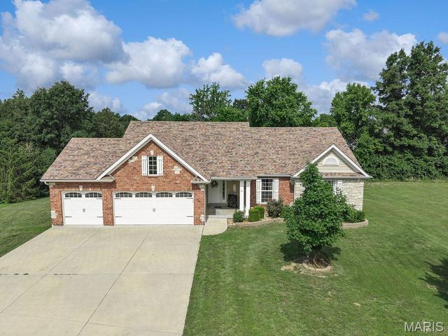 31 Pine Lake Drive, Troy, MO 63379