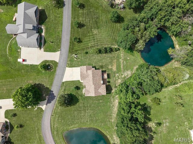 31 Pine Lake Drive, Troy, MO 63379