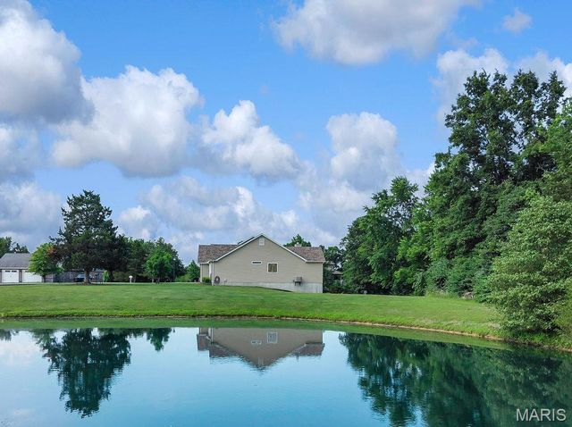 31 Pine Lake Drive, Troy, MO 63379