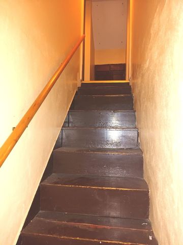 9867 W 17th Street, Zion, IL 60099