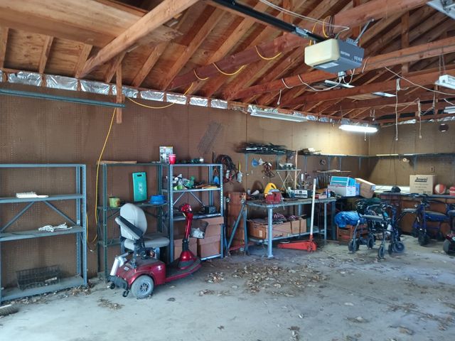 9867 W 17th Street, Zion, IL 60099