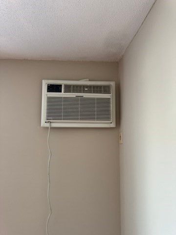 305 Pine St 12, Lowell, MA 01851