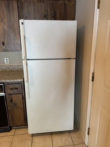 305 Pine St 12, Lowell, MA 01851
