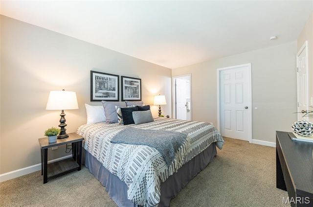 15 Barrington Drive, St Peters, MO 63376