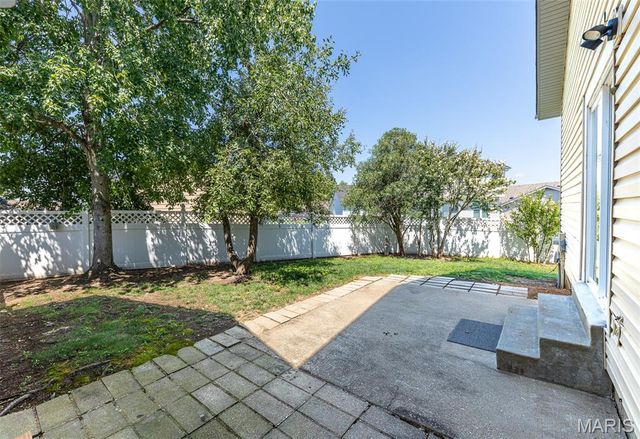 15 Barrington Drive, St Peters, MO 63376