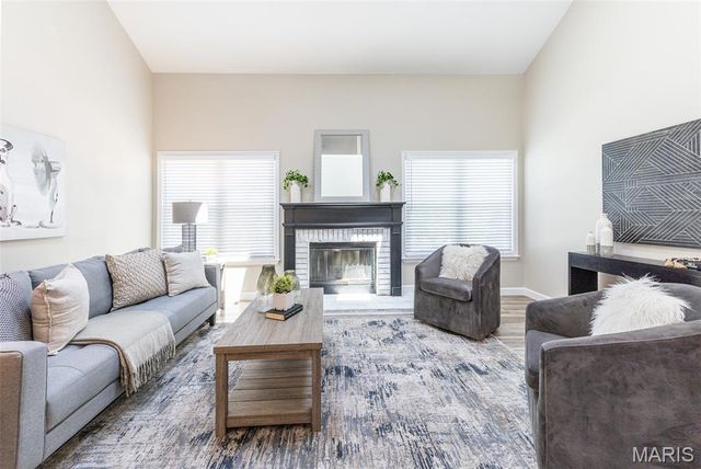 15 Barrington Drive, St Peters, MO 63376