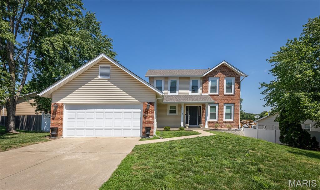 15 Barrington Drive, St Peters, MO 63376