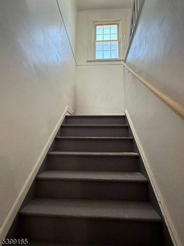 70 Girard Pl, Newark City, NJ 07108