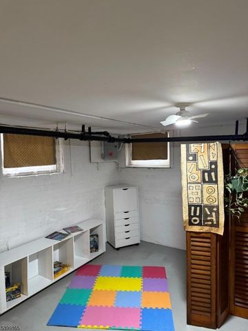 70 Girard Pl, Newark City, NJ 07108