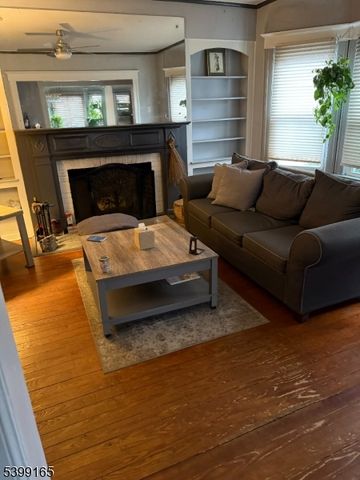 70 Girard Pl, Newark City, NJ 07108