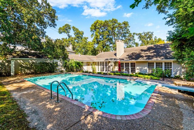 35 Tiel Way, Houston, TX 77019