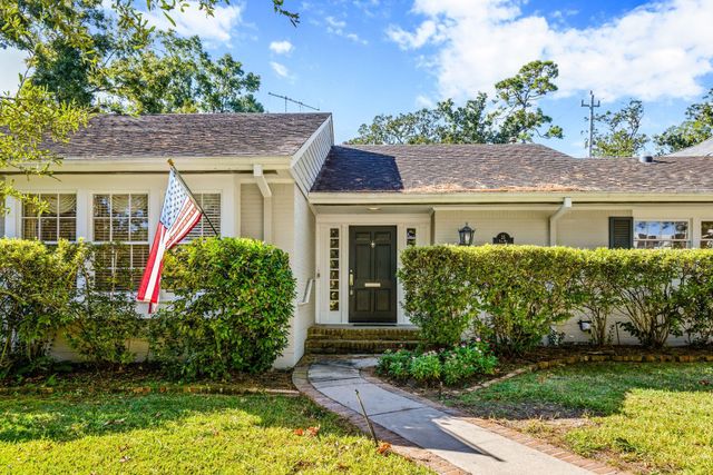 35 Tiel Way, Houston, TX 77019