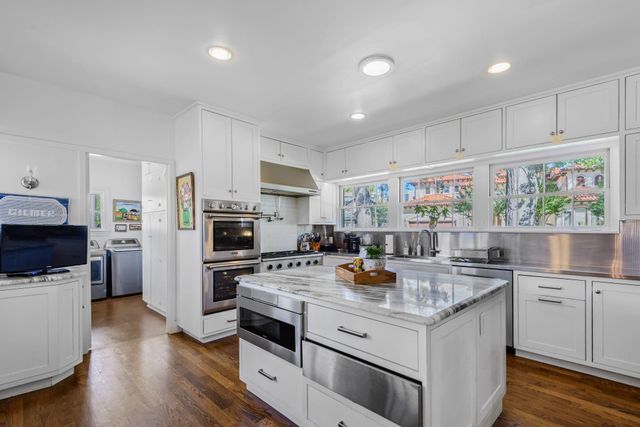 35 Tiel Way, Houston, TX 77019