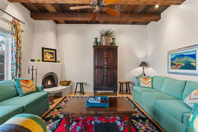 314 Artist 2, Santa Fe, NM 87501