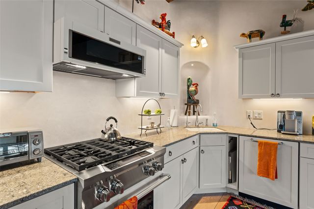314 Artist 2, Santa Fe, NM 87501