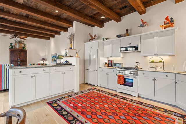 314 Artist 2, Santa Fe, NM 87501
