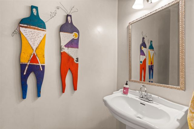 314 Artist 2, Santa Fe, NM 87501