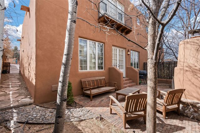 314 Artist 2, Santa Fe, NM 87501