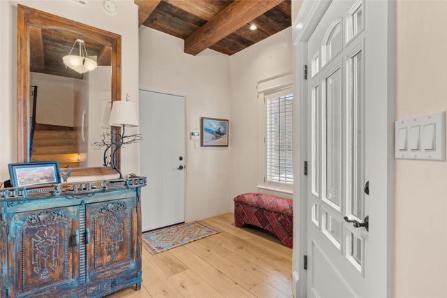 314 Artist 2, Santa Fe, NM 87501