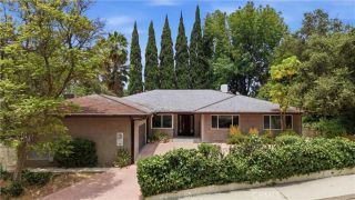 15701 Royal Ridge, Sherman Oaks, CA 91403