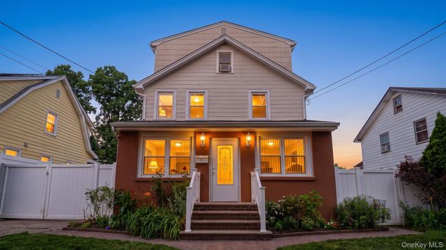 681 Stowe Avenue, Baldwin, NY 11510