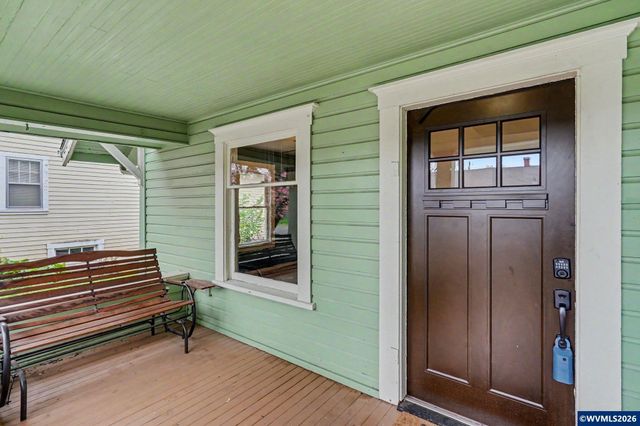 301 Orchard St, Silverton, OR 97381