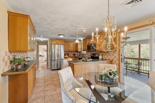13 Groton Shirley Rd, Ayer, MA 01432