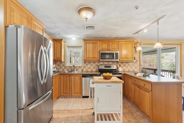 13 Groton Shirley Rd, Ayer, MA 01432