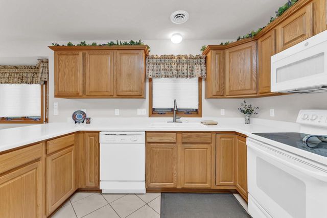 433 Quail Point DRIVE, Mount Pleasant, WI 53406