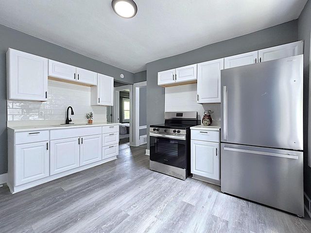 3353 N 27th STREET, Milwaukee, WI 53216
