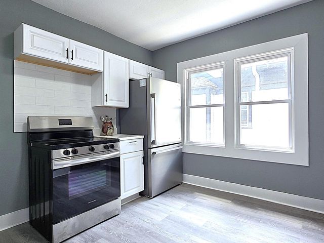 3353 N 27th STREET, Milwaukee, WI 53216